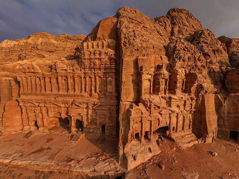 رحيل أبو سند أكبر دليل سياحي في السعودية